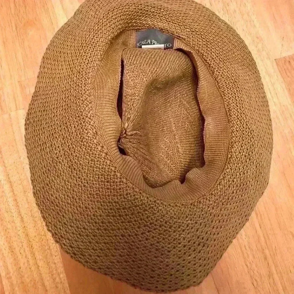 Scala Pronto Woven Floppy Hat with Thin Brown Hatband - Picture 5 of 6